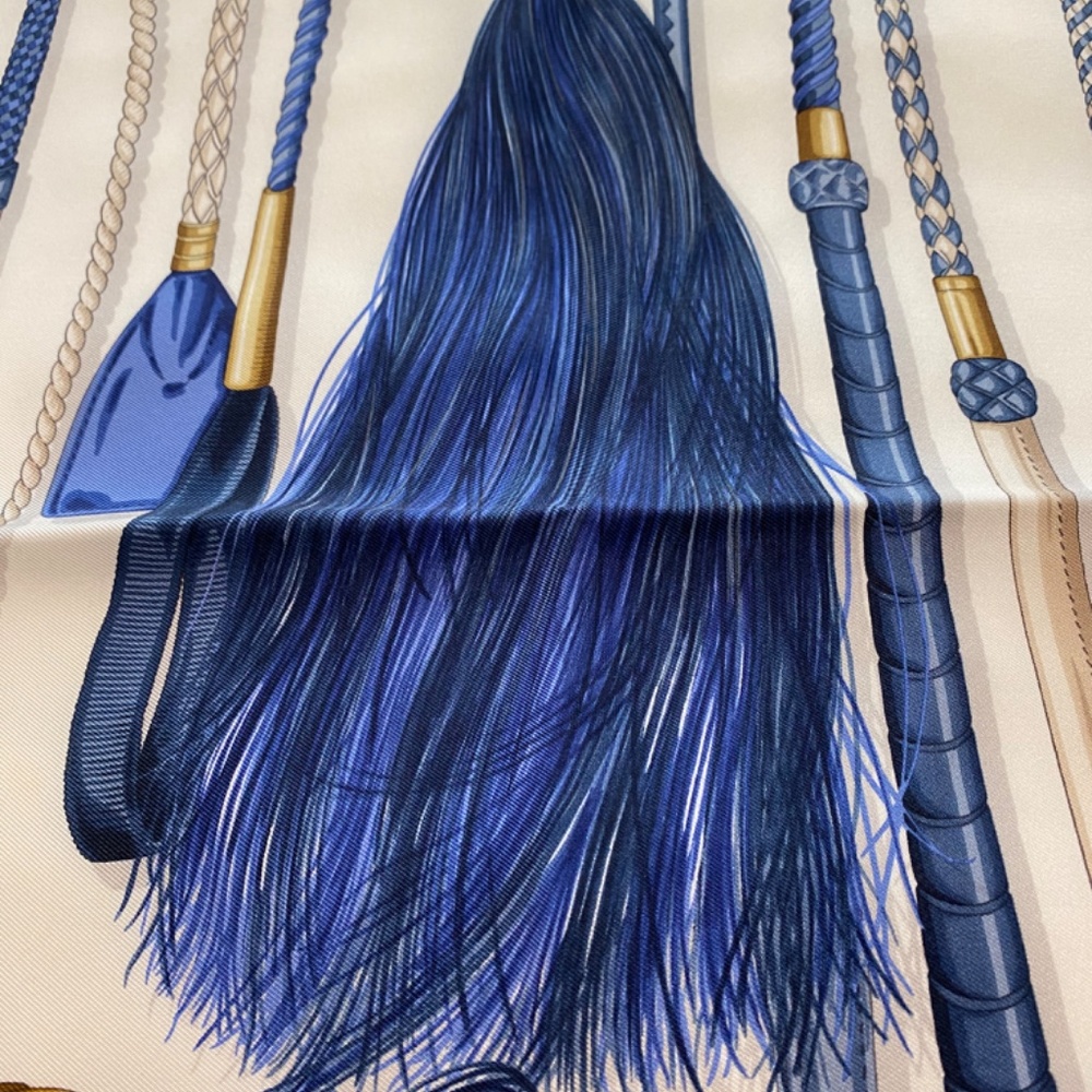 Gucci Silk Scarf - Picture 10 of 10